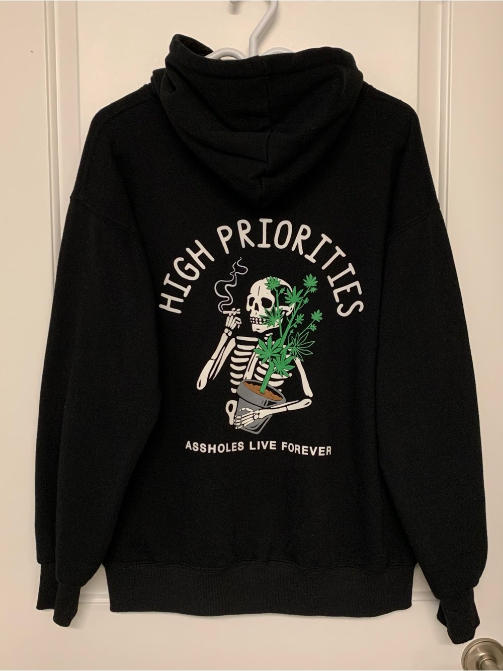 A**holes Live Forever Hoodie Men M High Priorities Weed Smoking Skeleton Stoner